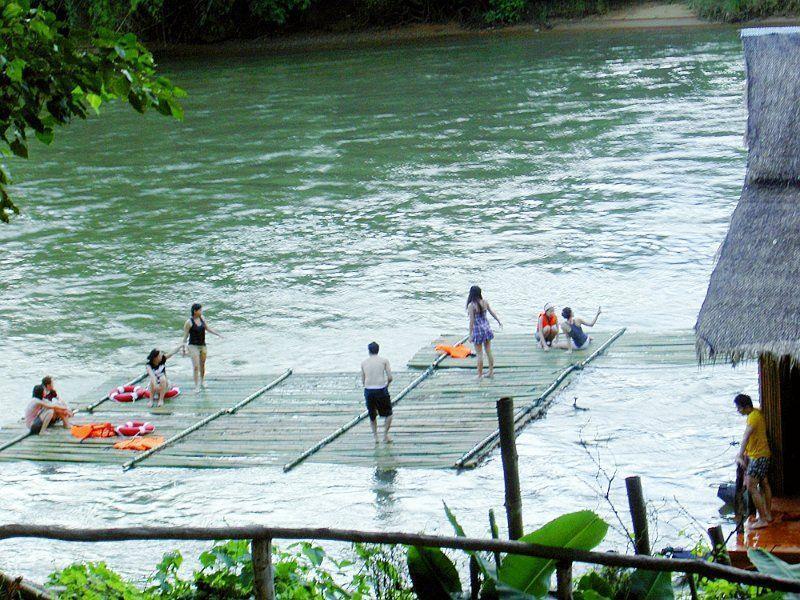 Boutique Raft Resort, River Kwai Ban Huai Maenam Noi Eksteriør billede