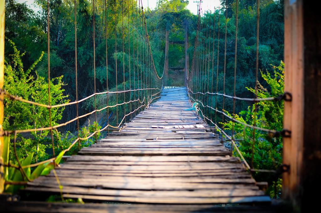 Boutique Raft Resort, River Kwai Ban Huai Maenam Noi Eksteriør billede
