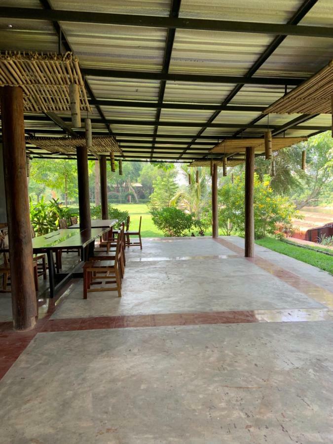 Boutique Raft Resort, River Kwai Ban Huai Maenam Noi Eksteriør billede